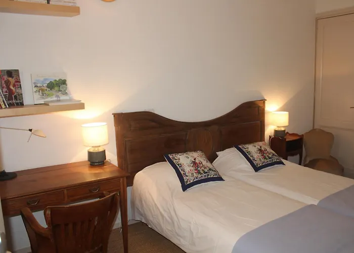 Grand Appartement 2 Chambres - Hyper Centre Bordeaux Apartamento